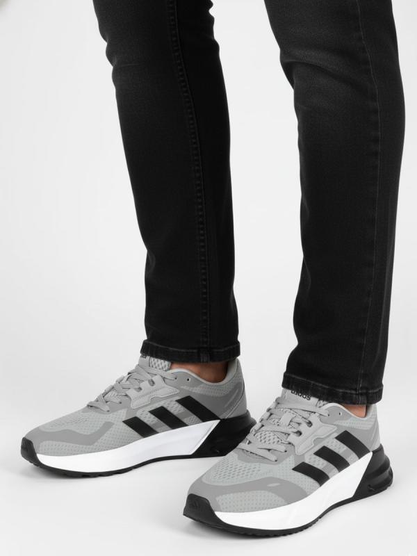 Adidas ADISTAR Koşu ve Günlük Kullanım Spor Ayakkabısı