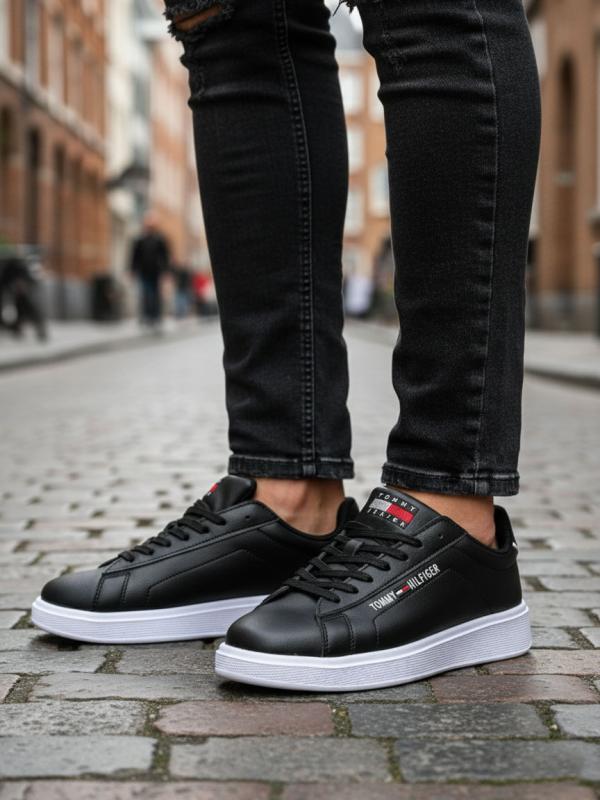 Tommy Hilfiger Blackout Sneaker
